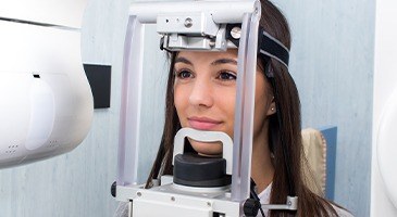 Woman receiving 3D CT scan